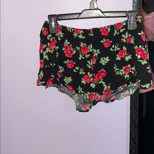 Rose shorts